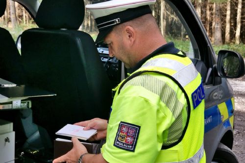 Foto: Policisté ve Zlínském kraji navštívili hospitalizované děti v nemocnicích