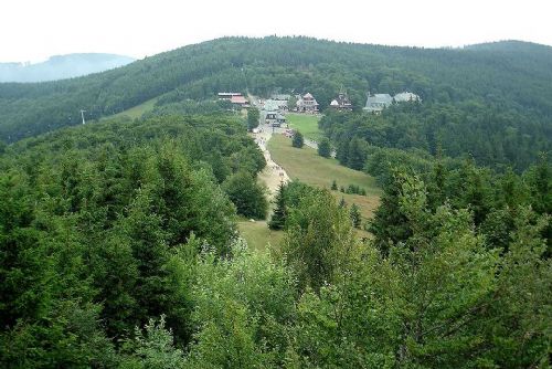 Foto: Nová opatření parkování na Pustevnách: pokuty a více spojů